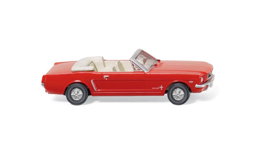 Ford Mustang Cabriolet - red